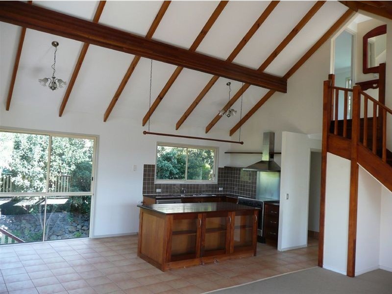 12 Paddington Drive, Carrara QLD 4211