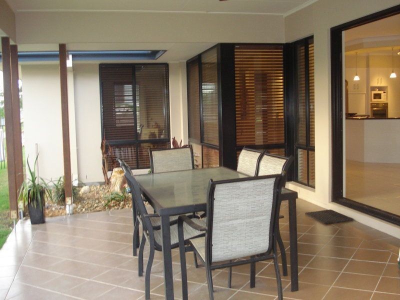 38 Southern Skies Avenue, Reedy Creek QLD 4227