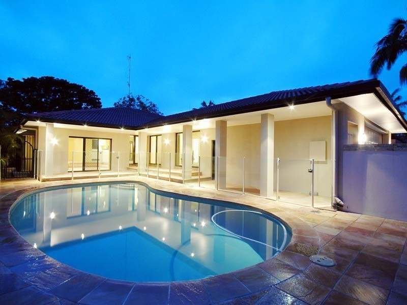 15 Gregory Drive, Carrara QLD 4211