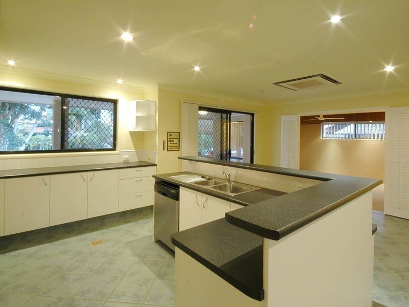 15 Gregory Drive, Carrara QLD 4211