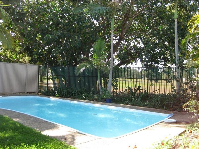 68 Volante Crescent, Mermaid Waters QLD 4218