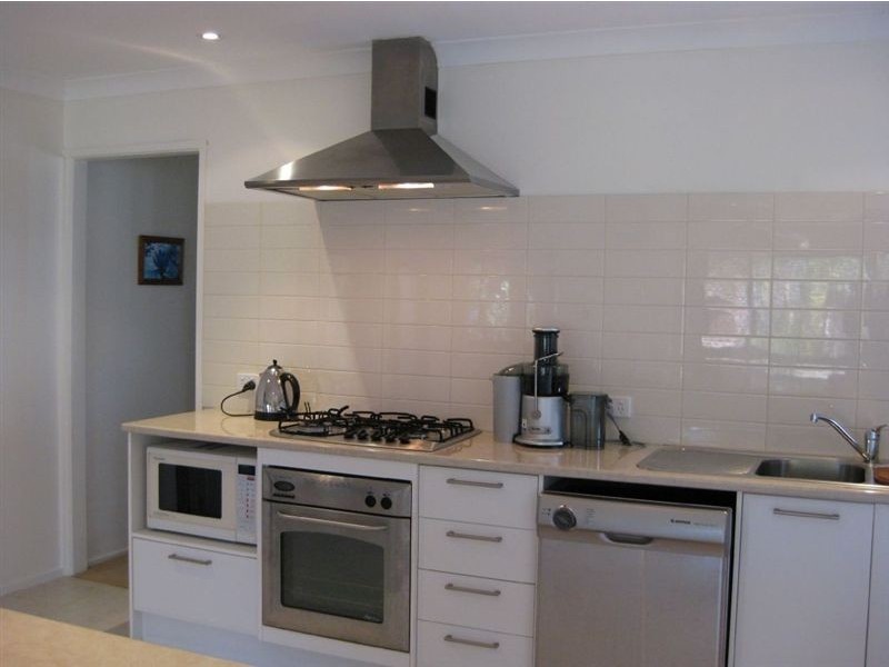 68 Volante Crescent, Mermaid Waters QLD 4218