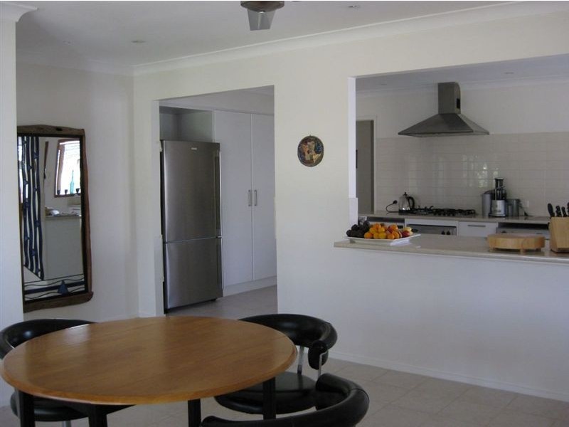 68 Volante Crescent, Mermaid Waters QLD 4218