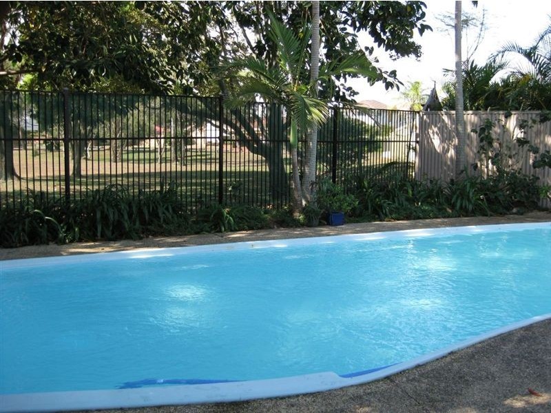 68 Volante Crescent, Mermaid Waters QLD 4218