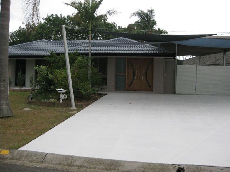 68 Volante Crescent, Mermaid Waters QLD 4218