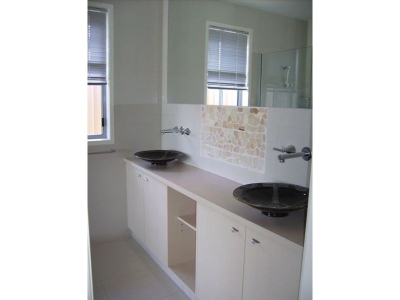 41 Allambi Avenue, Broadbeach Waters QLD 4218