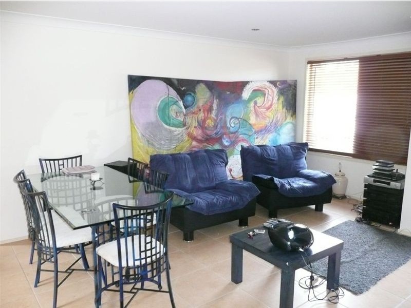 2/5 Macaw Avenue, Miami QLD 4220