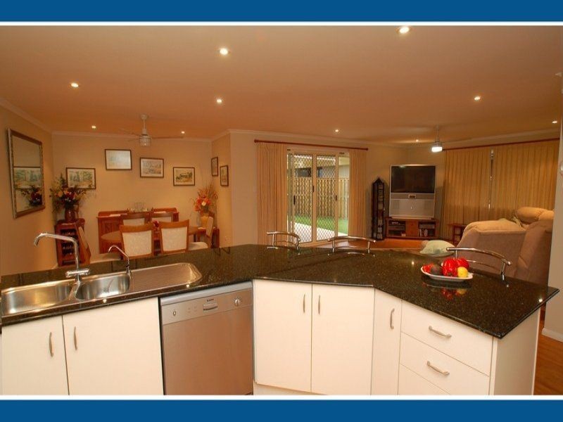 13 York Creek Cr, Reedy Creek QLD 4227