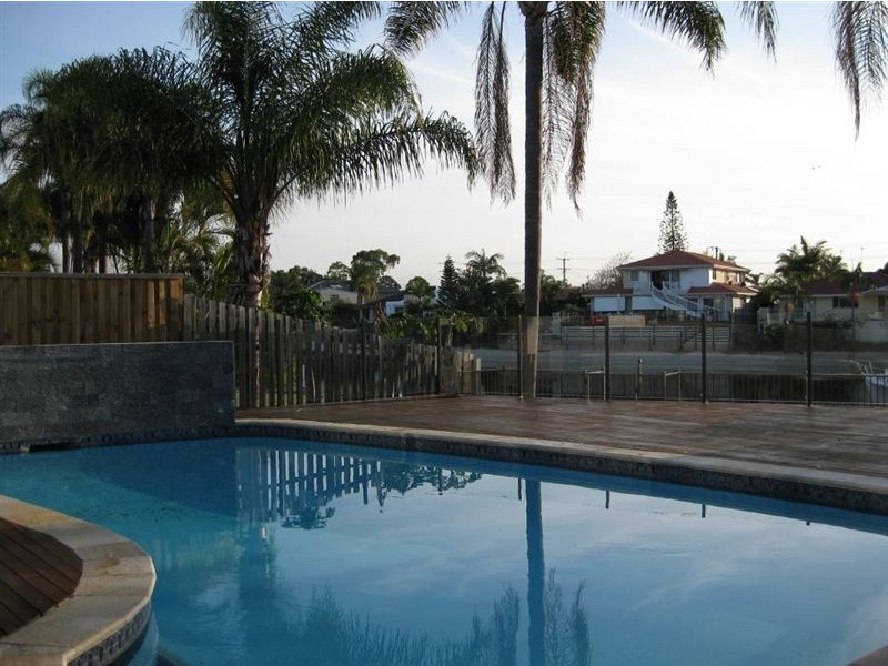 3 Maureen Court, Broadbeach Waters QLD 4218