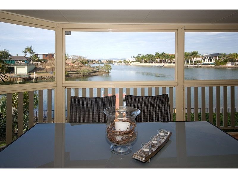 333 Monaco Street, Broadbeach Waters QLD 4218