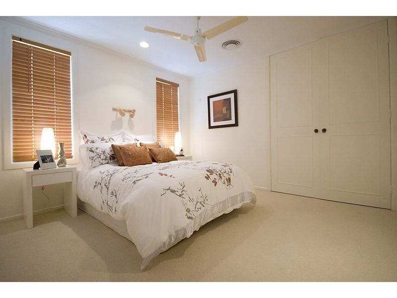 333 Monaco Street, Broadbeach Waters QLD 4218