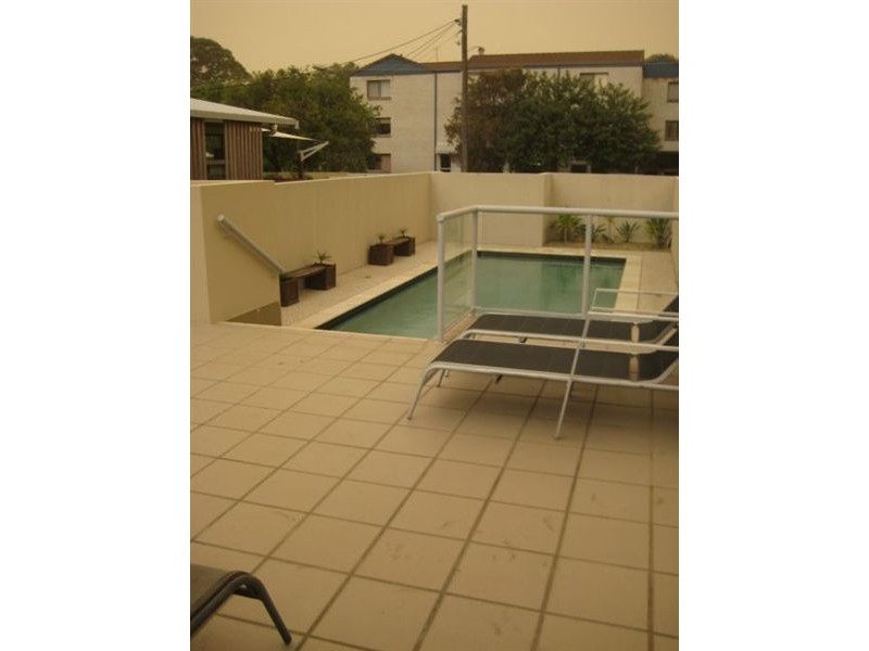 6/8-12 Proud Street, Labrador QLD 4215