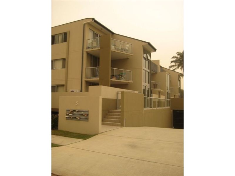 6/8-12 Proud Street, Labrador QLD 4215