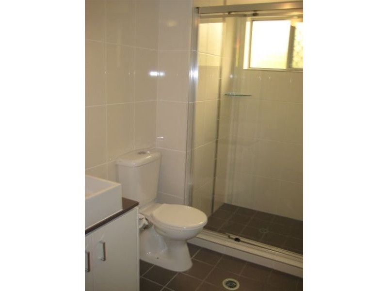 6/8-12 Proud Street, Labrador QLD 4215