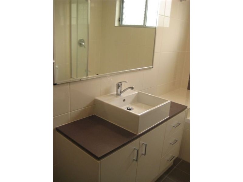 6/8-12 Proud Street, Labrador QLD 4215