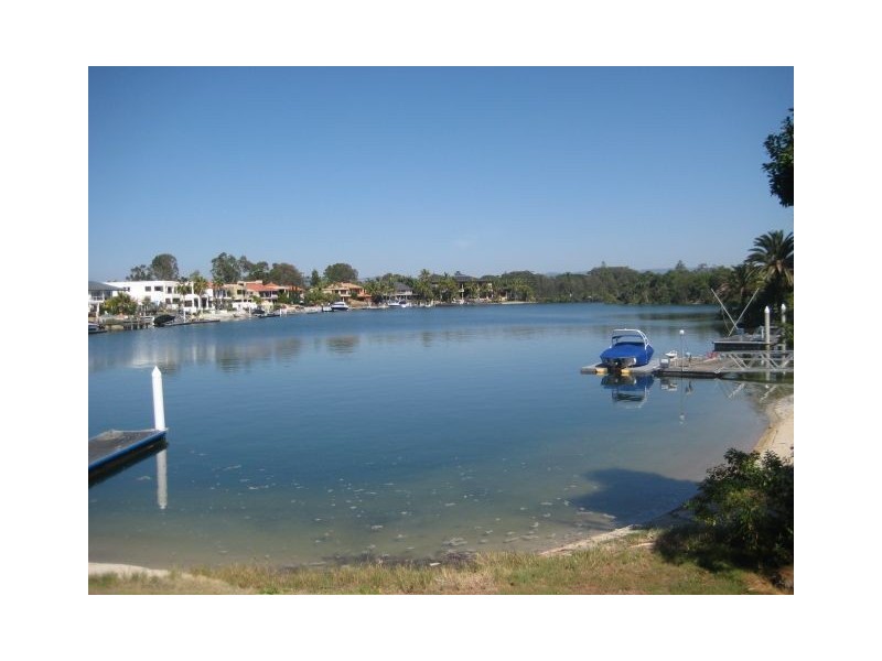 3 Valencia Avenue, Isle Of Capri QLD 4217