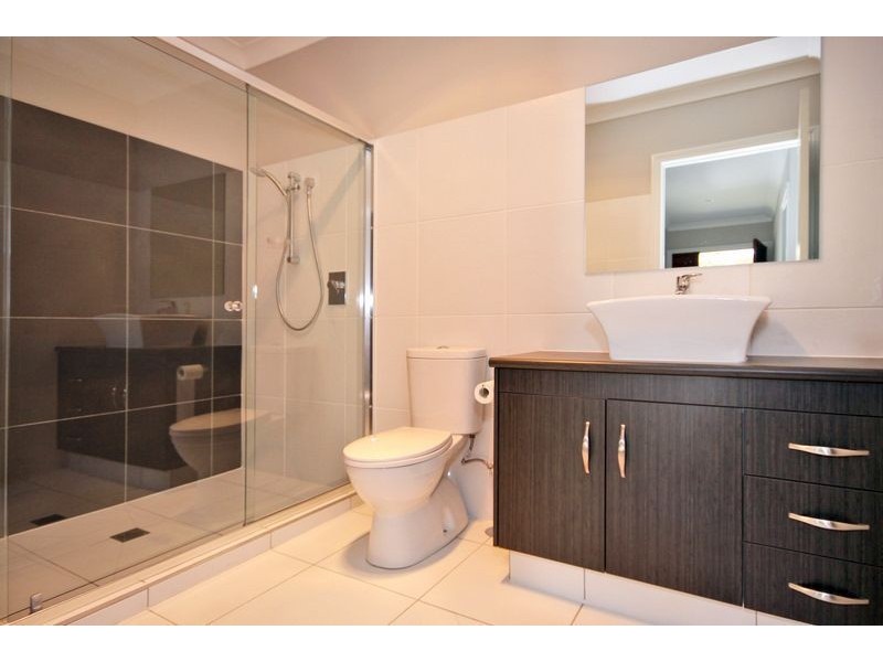 1/11 Andromeda Parade, Robina QLD 4226