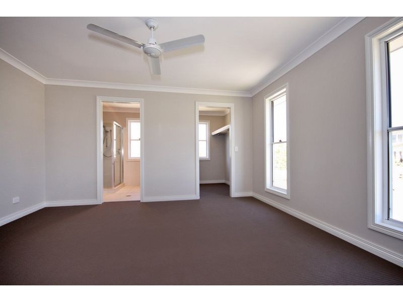 1/11 Andromeda Parade, Robina QLD 4226