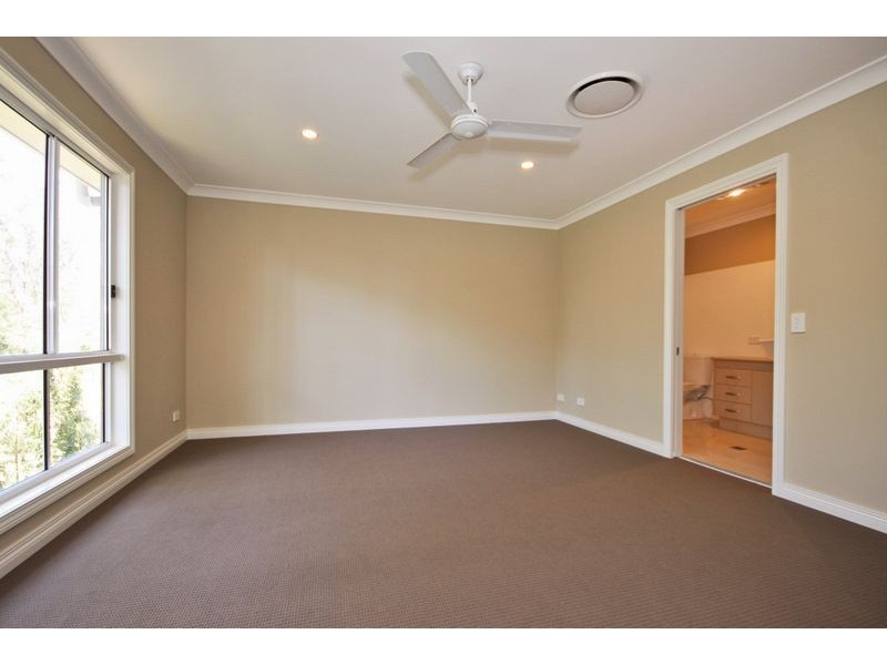 4/11 Andromeda Parade, Robina QLD 4226