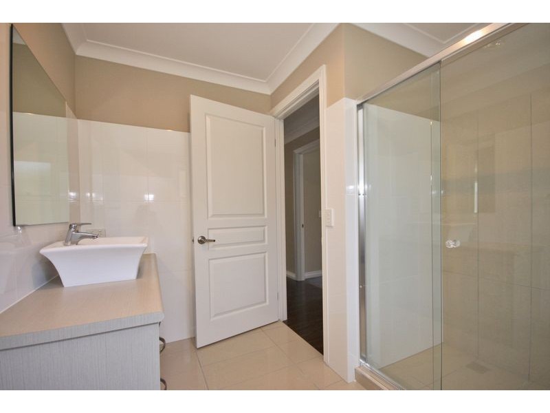 4/11 Andromeda Parade, Robina QLD 4226