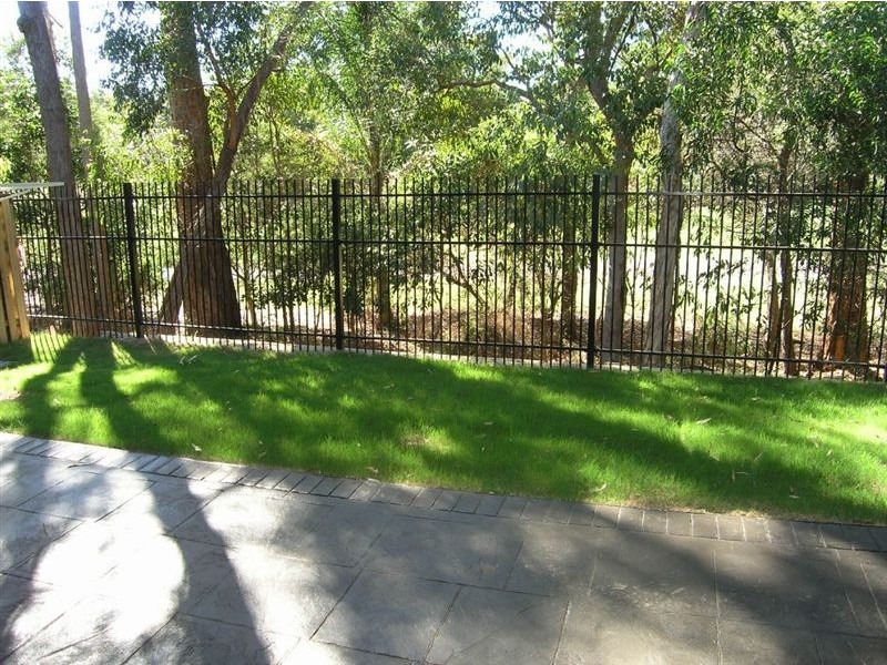 4/11 Andromeda Parade, Robina QLD 4226