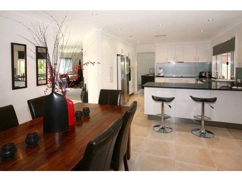140 Santa Cruz Boulevard, Clear Island Waters QLD 4226