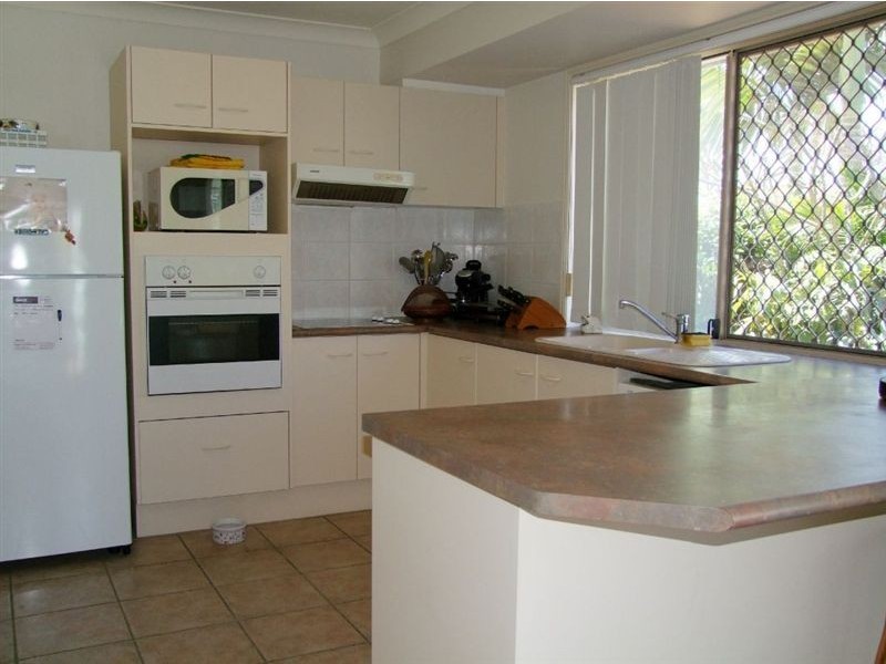 34 Massachusetts Court, Varsity Lakes QLD 4227