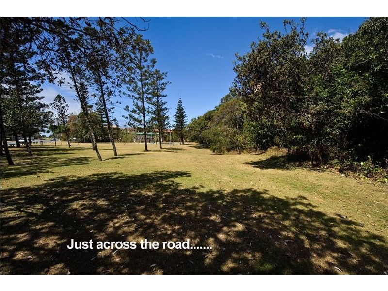 1/13 Chairlift Avenue, Mermaid Beach QLD 4218