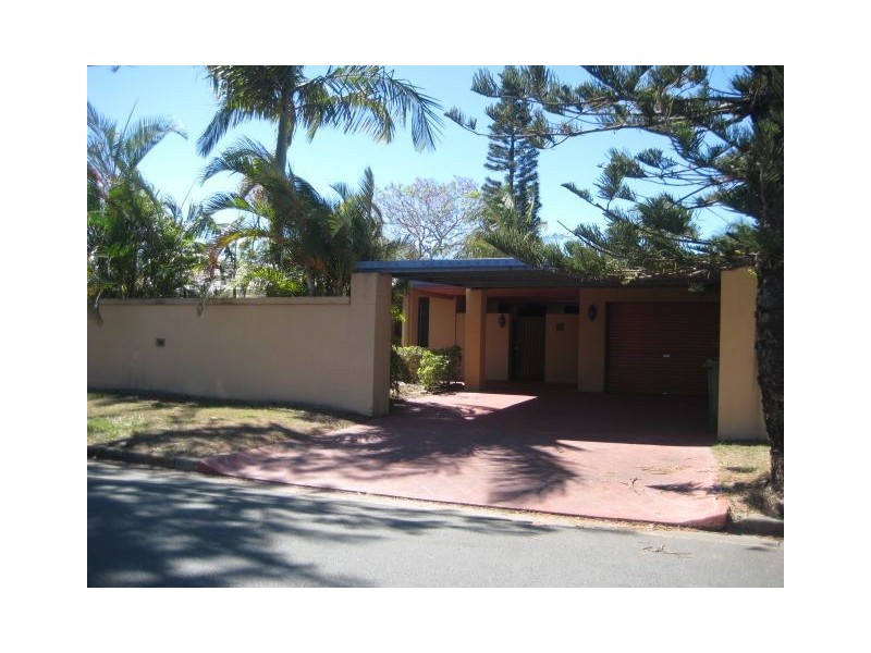 11 Coogeen Street, Sorrento QLD 4217