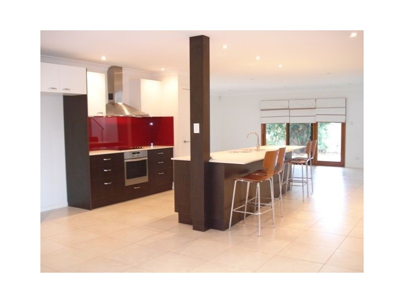 62 T E Peters Drive, Broadbeach Waters QLD 4218