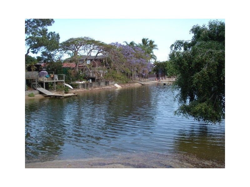 62 T E Peters Drive, Broadbeach Waters QLD 4218