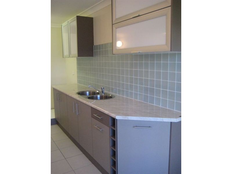 6/10 Duet Drive, Mermaid Waters QLD 4218