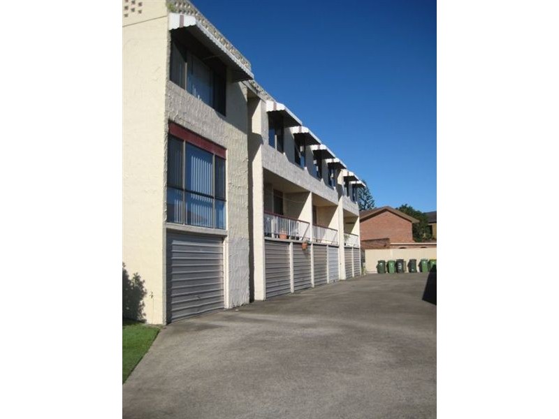 6/10 Duet Drive, Mermaid Waters QLD 4218