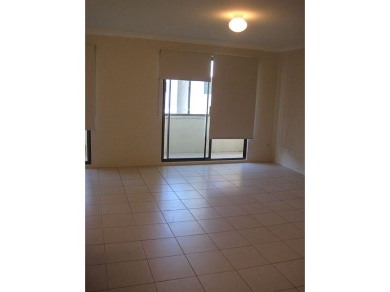 6/10 Duet Drive, Mermaid Waters QLD 4218