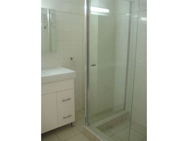 6/10 Duet Drive, Mermaid Waters QLD 4218