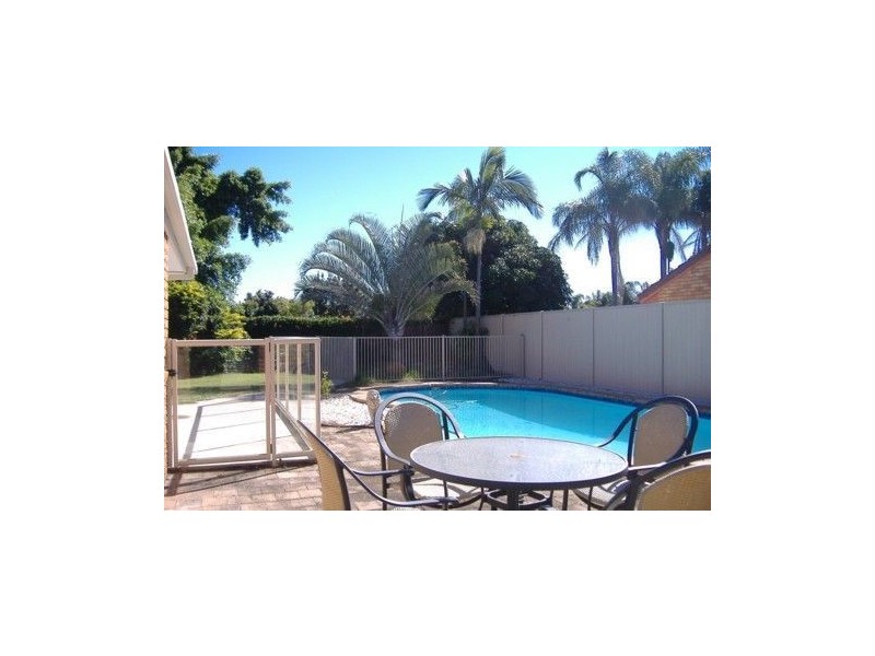 146 Barrier Reef Drive, Mermaid Waters QLD 4218