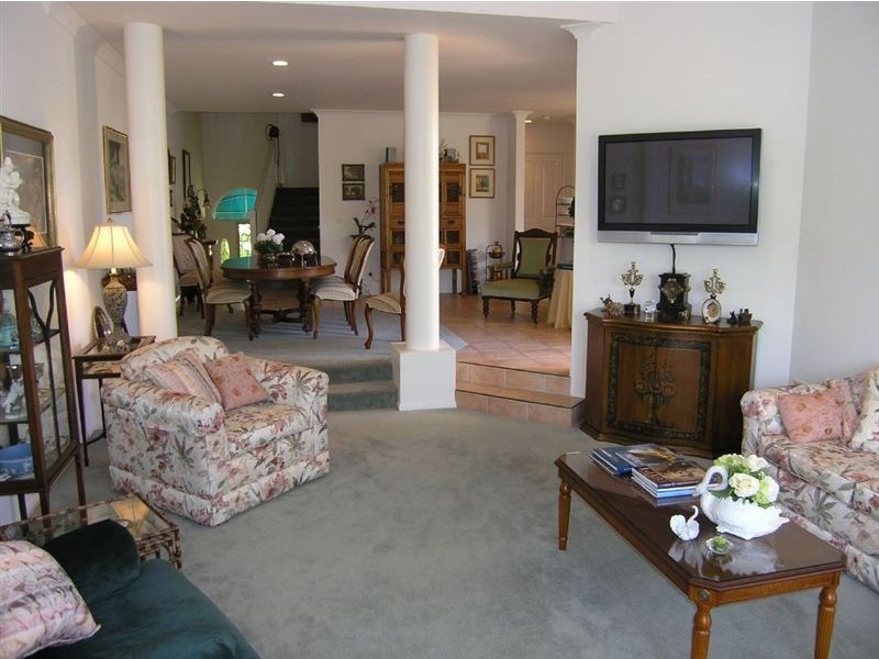 Villa 3/125 Santa Cruz Boulevard, ‘Bradford West’, Clear Island Waters QLD 4226