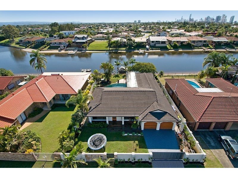 28 Port Drive, Mermaid Waters QLD 4218