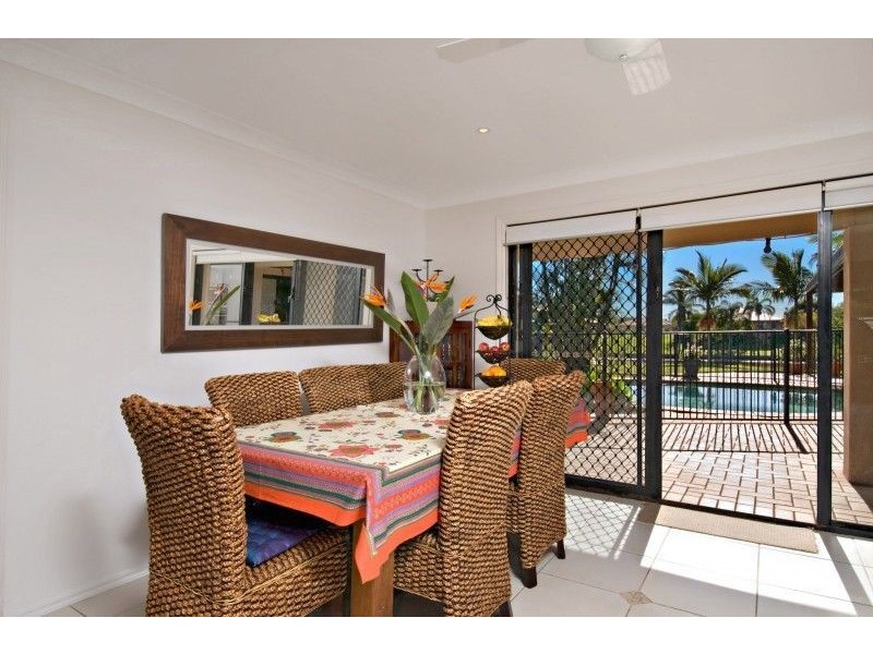 28 Port Drive, Mermaid Waters QLD 4218