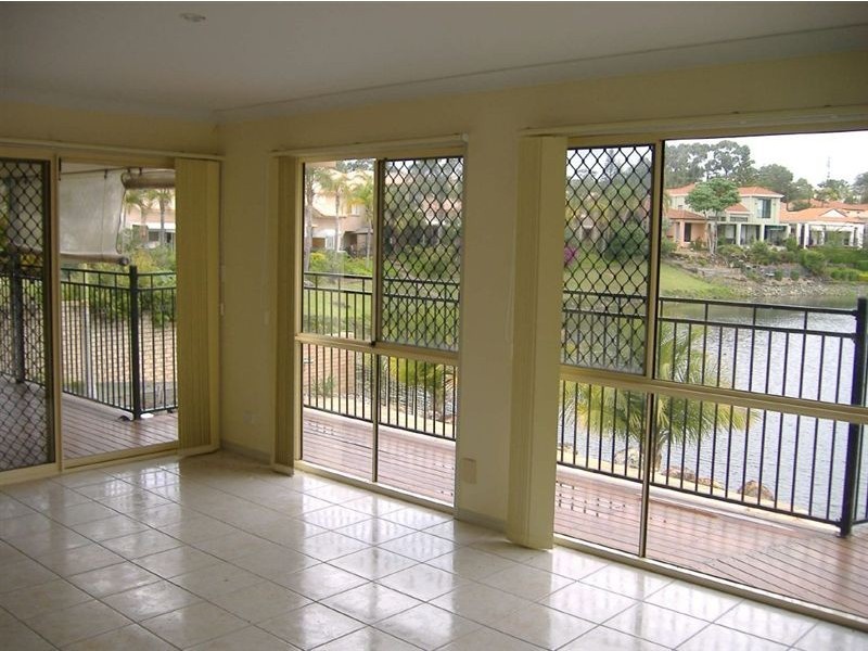 12 Malvern Place, Robina QLD 4226