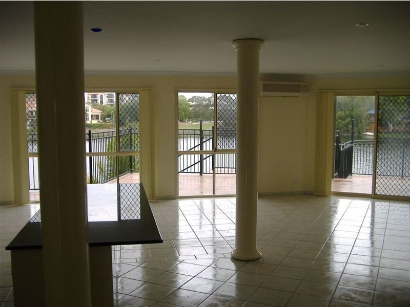 12 Malvern Place, Robina QLD 4226