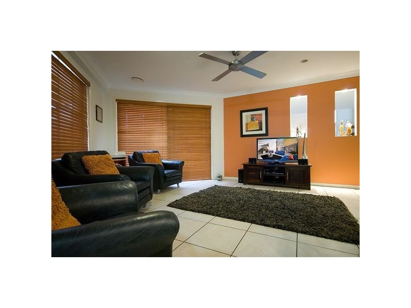 16 Julatten Drive, Robina QLD 4226