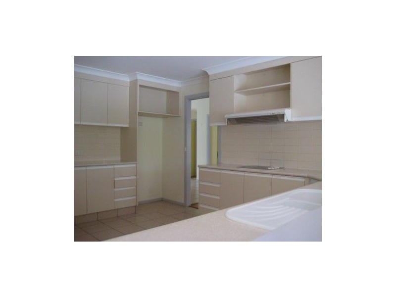 75 Santa Cruz Blvd, Clear Island Waters QLD 4226