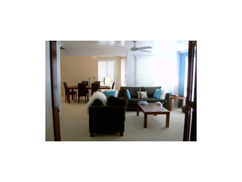 1/2063 Gold Coast Highway, Miami QLD 4220