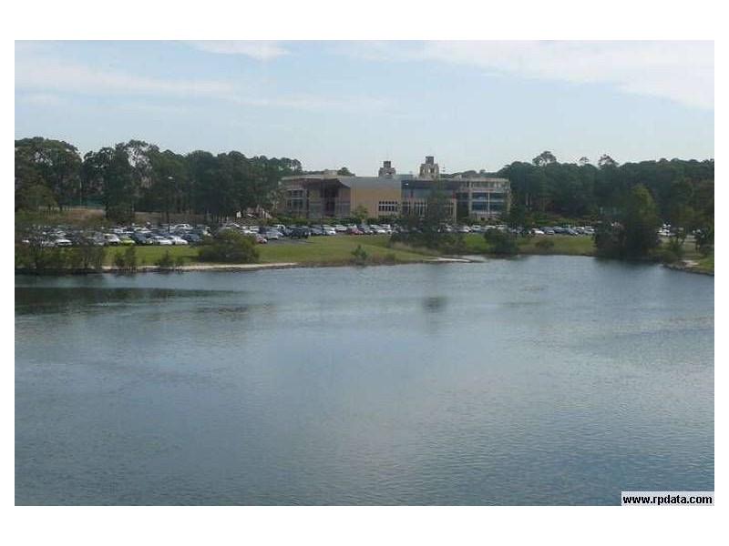 61/25 Lake Orr Drive, Varsity Lakes QLD 4227