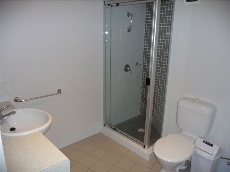 61/25 Lake Orr Drive, Varsity Lakes QLD 4227