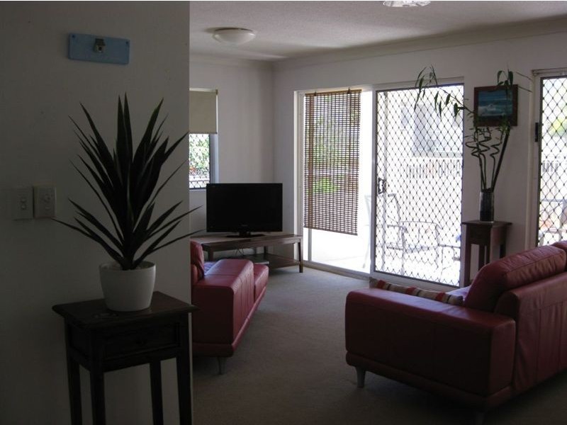 1/9 Francis Street, Mermaid Beach QLD 4218