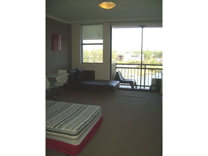 527/25 Lake Orr Drive, Varsity Lakes QLD 4227