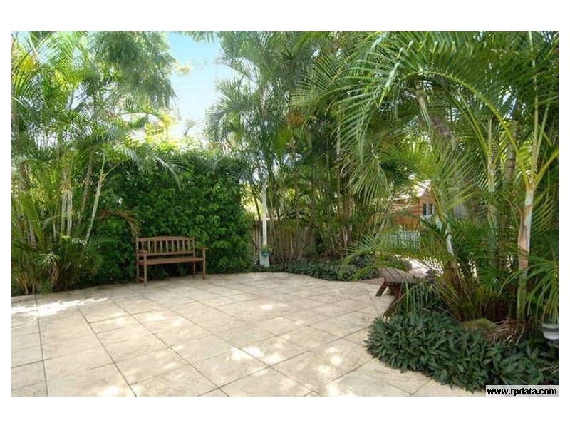 23 Sportsman Ave, Mermaid Beach QLD 4218