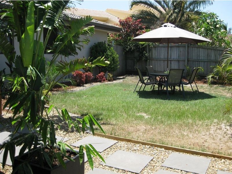 68 Oceanic Drive, Mermaid Waters QLD 4218